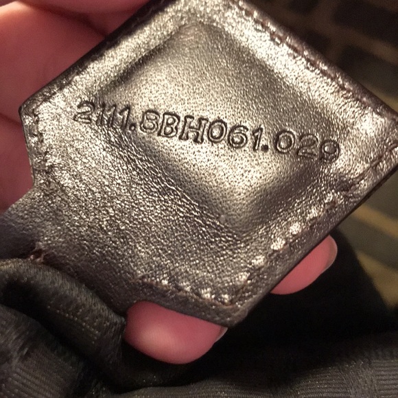 ❤️SOLD❤️ Authentic Fendi Zucca Canvas Tote - Picture 4 of 12